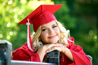 Caleigh Carothers Sr Portraits 28-May-21